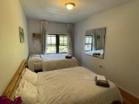 B&B Brooklyn - Spacious Bedroom for 4 in shared Townhouse+garden - Bed and Breakfast Brooklyn