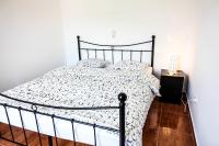 Apartment mit 2 Schlafzimmern und Balkon