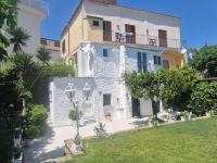 The Retreat Rustic Charm, Views & Pool - B&B Massa Lubrense