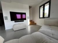 - Happy Home - - Bed and Breakfast Lovagny