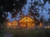 Luksus hus i 1st række, all-incl top komfort med SPA og skov - B&B Strøby