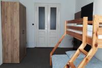 Chambre Lits Jumeaux avec Salle de Bains Commune