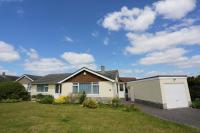 CHURCH ROAD by BOURNECOAST - A Spacious Bungalow in the Popular Hengistbury Head Area Near the Sandy Beaches - HB5830 - Chambres d'hôtes Southbourne