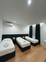 Triple Room with Balcony