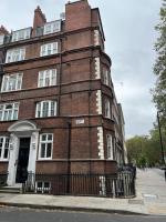 3-Bedroom Flat Central London, 6 Min Walk from King's Cross Station - Bed and Breakfast