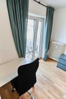 N2 Centrally Located 3-Room Apartment with Balcony or individual Rooms - B&B