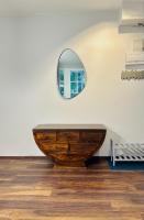 Timeless Old Centre Apartment with 2 bathrooms and balcony - B&B Bratislava