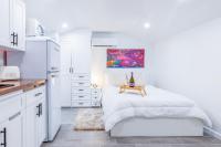 Smart Tiny House Garden - Bed and Breakfast Miami Gardens