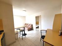 Apartamento de 1 dormitorio con terraza