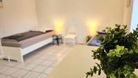 B&B Altena - 1 room apartment with 3 beds and terrace (ALT03) - Bed and Breakfast Altena