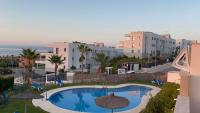 2 bed apt with amazing views - Ferienwohnung