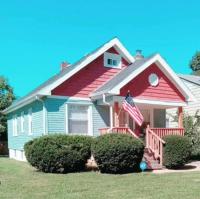 *All-American Home Minutes From Case/UH/Cle Clinic - B&B
