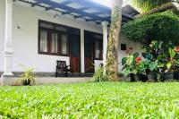 Waves - Bed and Breakfast Hikkaduwa