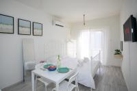 B&B Larnaca - Palmove Makenzie Studio 4 - Bed and Breakfast Larnaca