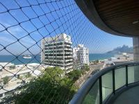 B&B Rio de Janeiro - 30 secs to the beach, 3 balconies, 2 bdrms ensuite - Bed and Breakfast Rio de Janeiro