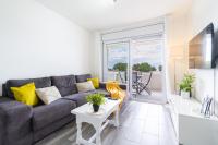 Penthouse - Sea Views & 5min to Beach - Fast WiFi - AC - B&B Creixell