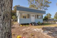 Entire Beach House on Bribie Island - B&B Pengarry
