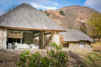 Lolambazo Country House & Cottage - Giants Castle Drakensberg - Chambres d’hôtes Mahlutshini