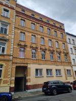 maremar - Design Apartment - Luxus Boxspringbett - Zentral - Küche - Arbeitsplatz - Highspeed WLAN - B&B Gera