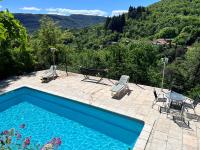 La Roseraie - Gite avec piscine en Cévennes - Chambres d’hôtes Roquedur