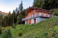 B&B Riddes - Authentic Swiss Spa Chalet Nesoya Jacuzzi Sauna - Bed and Breakfast Riddes