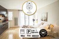B&B Troyes - Voltaire Wolf Suite - 5 min Hypercentre - Parking Privé - Bed and Breakfast Troyes