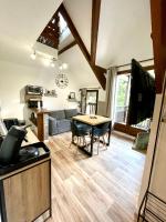 DUPLEX DU PAILHET, T3 neuf, vue montagne, parking, navette, 500m gare et 2 vélos à disposition gratuitement - B&B Bagnères-de-Luchon