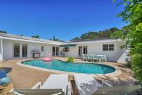 The Dreamcatcher - 4 Bed, 2 Bath, Private Heated Pool, BBQ, Game Room, Park - B&B