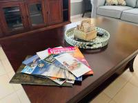 Oasis Away Englewood, Florida! Spacious home w/ heated pool - Chambres d’hôtes Englewood