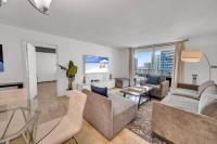 Iconic 1BR HighRise Condo Brickell-FreeParking - B&B