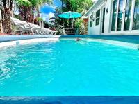 B&B Hollywood - 5BD House - Pool+BBQ+King beds - 3 min to beach - Bed and Breakfast Hollywood