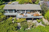Sunrise Oasis, Water View, Family & Dog friendly - B&B Port Madison