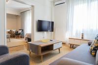 Zennova #5 Antigonidon Square - B&B