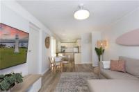 Totally Beachin' Two bed, prime holiday location walk to everything! - B&B Yamba