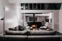 Alkina Lodge Yani - Bed and Breakfast