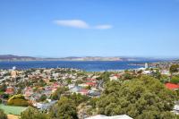 B&B Hobart - Poet s House 6br fabulous character WOW views - Bed and Breakfast Hobart