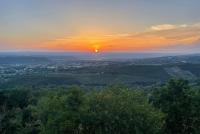 Medieval Penthouse with Sunset Panoramic Views - Chambres d’hôtes Giove