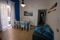 Holiday Adams - B&B Mondello