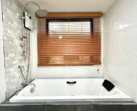 Deluxe Double Room with Bath