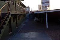 N 04 - Apto Prático com 1 quarto com 2 camas solt, garagem - B&B Cascavel