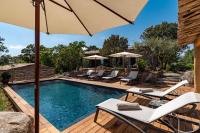 B&B Lecci - Bergerie de luxe vue mer avec piscine chauffée, spa et terrain de pétanque - Bed and Breakfast Lecci