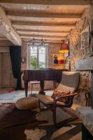 Grande Maison Creuzier - Villa 3 chambres et jardin - Chambres d'hôtes Creuzier-le-Neuf