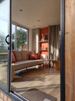 Tiny house aan het Zuidlaardermeer - vlakbij Groningen - B&B
