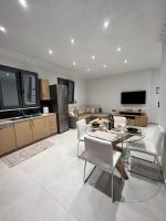 KONTIS' Furnished apartment - Chambres d’hôtes Loutráki