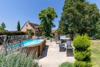 Grand gite noyé dans la calme et la verdure - B&B