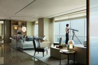 Executive Suite, Executive lounge access, Suite, 1 King