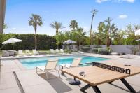 B&B La Quinta - Polo Villa 8 by AvantStay Kitchen, Pool & Spa 260-326 6 Bedrooms - Bed and Breakfast La Quinta