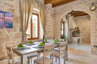 Villa Genesis - Stadtvilla Marčana Istrien - mit privatem, beheizbaren Infinity Pool und Olivengarten - B&B Marčana