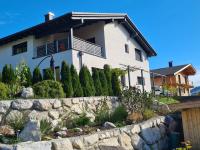 Going EASY - Bed and Breakfast Going