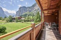 B&B Lauterbrunnen - Apartment Silberhorn, outstanding view, spacious, family friendly - Bed and Breakfast Lauterbrunnen